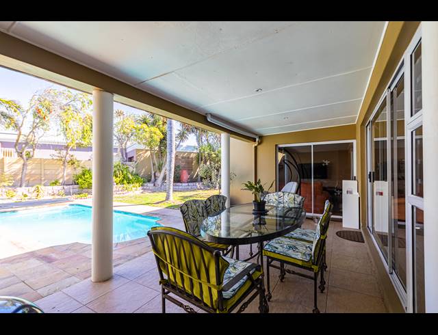 3 BEDROOM HOUSE FOR SALE IN WEST BEACH